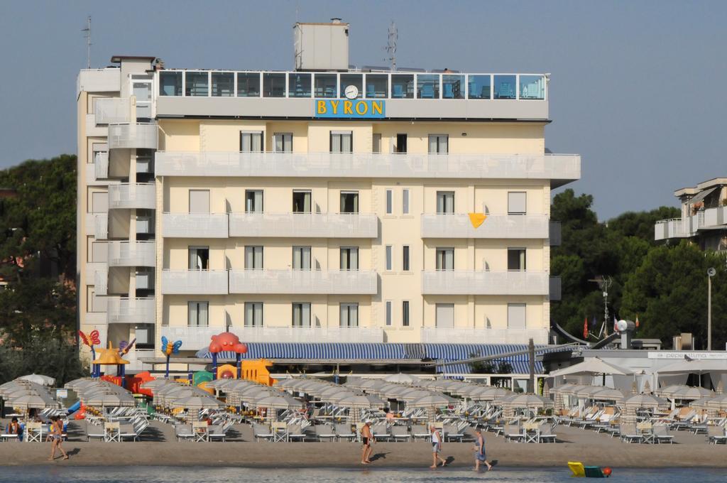 Hotel Byron Milano Marittima Exterior photo