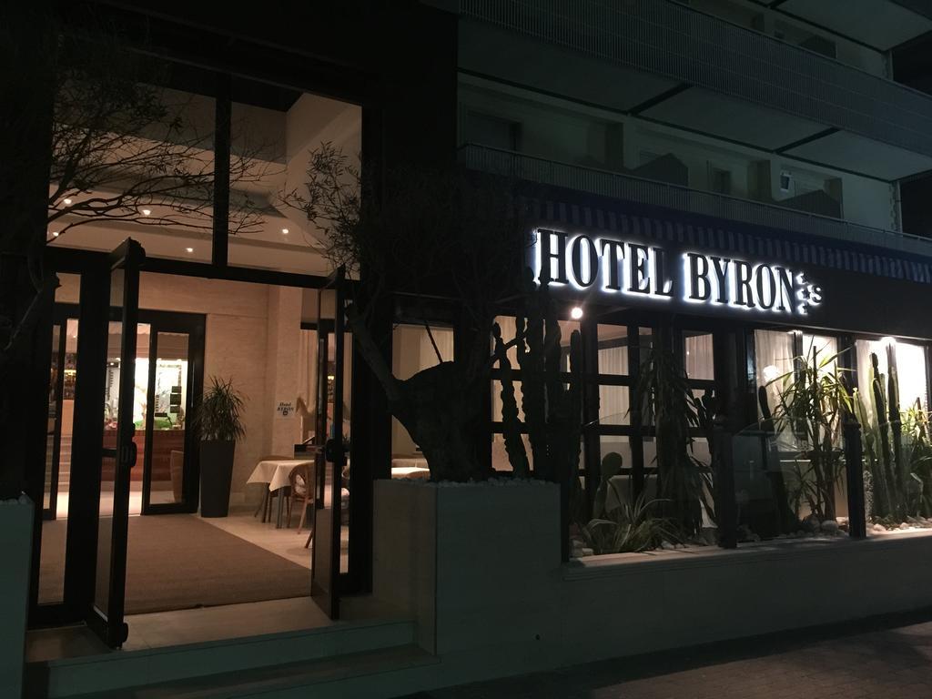 Hotel Byron Milano Marittima Exterior photo