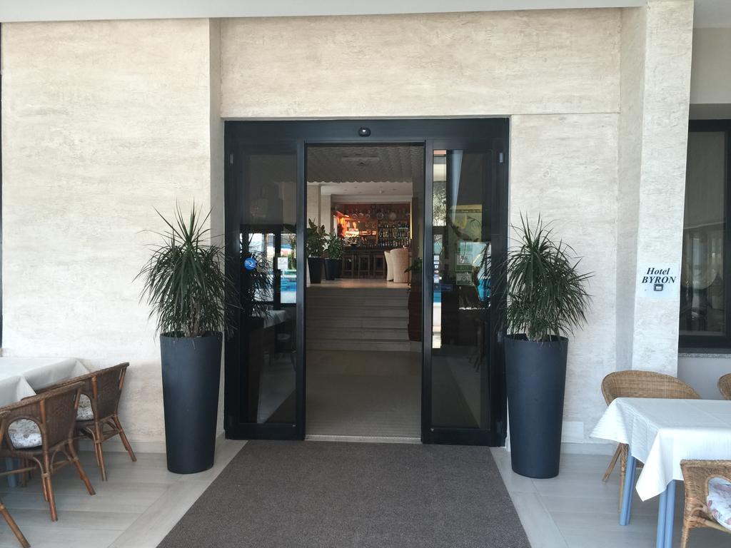 Hotel Byron Milano Marittima Exterior photo